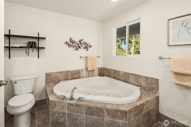 15126 NE 67th Place, Redmond, WA 98052