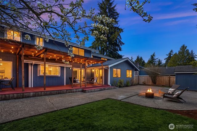 15126 NE 67th Place, Redmond, WA 98052