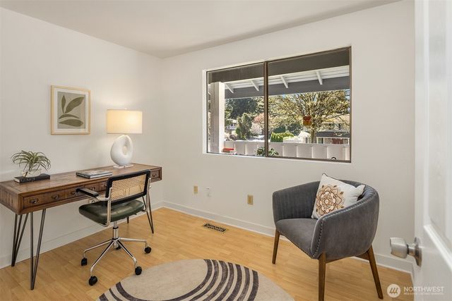 15126 NE 67th Place, Redmond, WA 98052