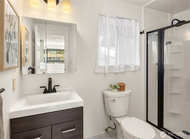 15126 NE 67th Place, Redmond, WA 98052