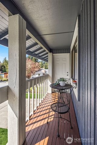 15126 NE 67th Place, Redmond, WA 98052