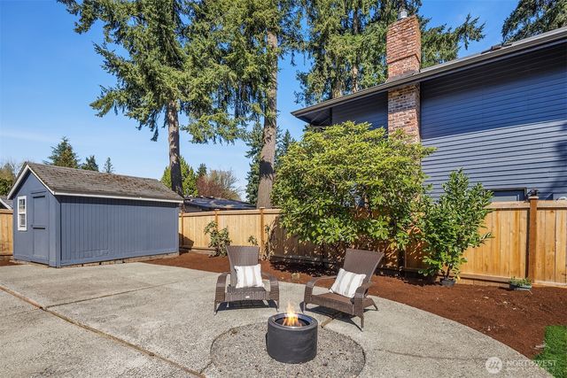 15126 NE 67th Place, Redmond, WA 98052