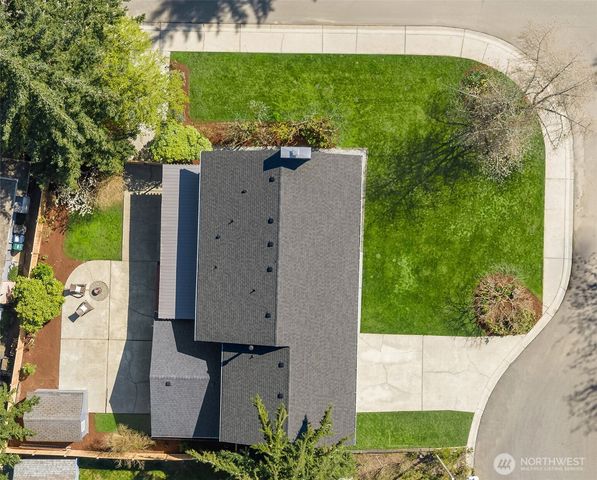 15126 NE 67th Place, Redmond, WA 98052