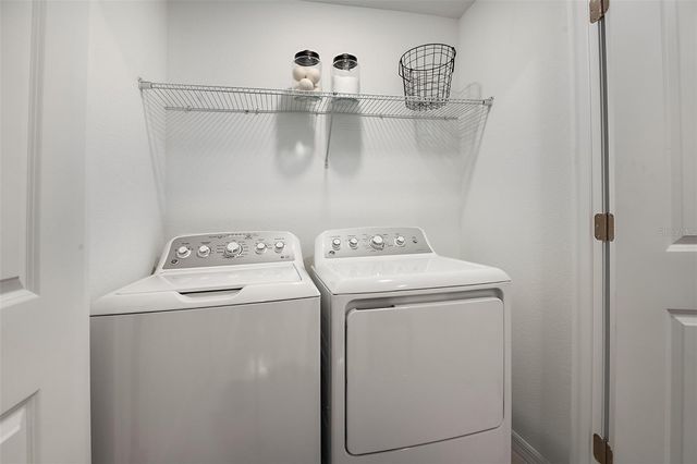 5817 BISCOTTI STREET, Nokomis, FL 34275