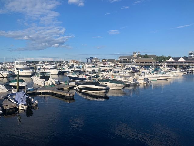 10 Seaport Dr 2213, Quincy, MA 02171