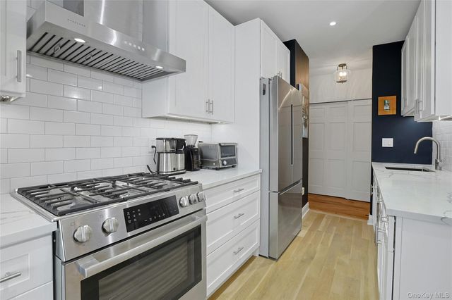 68 E Hartsdale Avenue 4J, Hartsdale, NY 10530