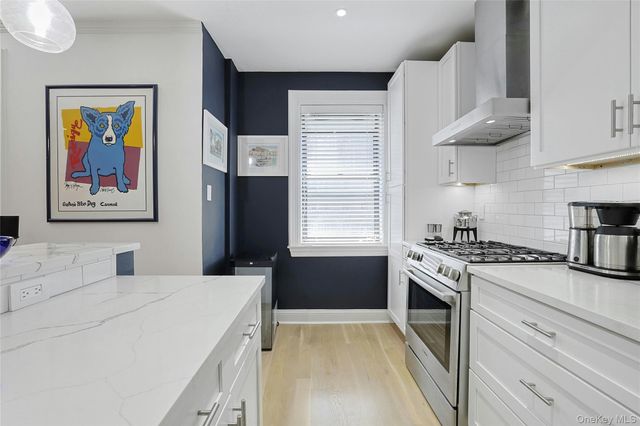68 E Hartsdale Avenue 4J, Hartsdale, NY 10530