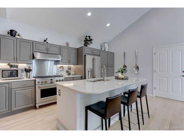 9823 Firestone Cir, Lone Tree, CO 80124