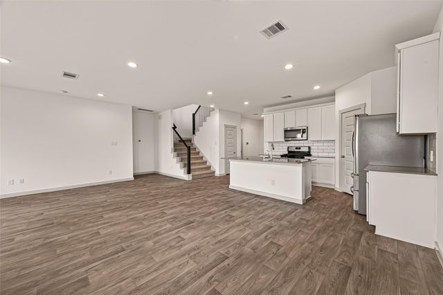 6903 Green Embers Lane, Richmond, TX 77469