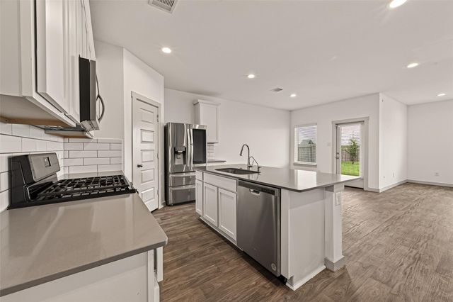 6903 Green Embers Lane, Richmond, TX 77469