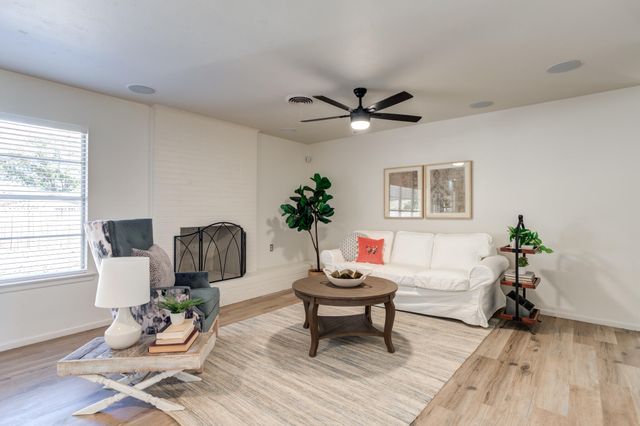 5426 42nd Street, Lubbock, TX 79414