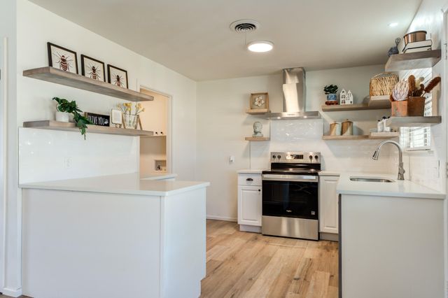 5426 42nd Street, Lubbock, TX 79414