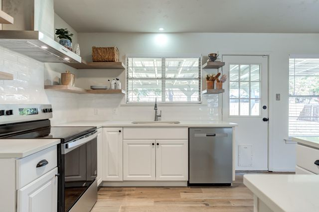 5426 42nd Street, Lubbock, TX 79414