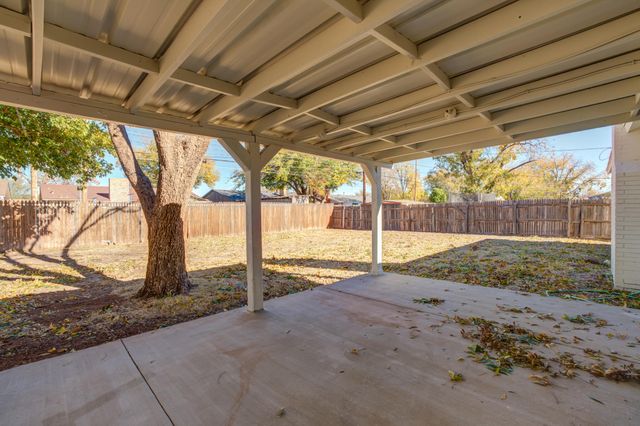 5426 42nd Street, Lubbock, TX 79414