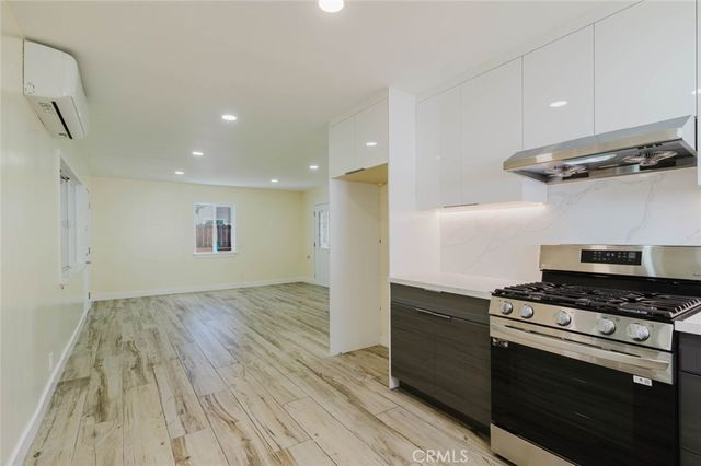 9863 Houghton Avenue, Santa Fe Springs, CA 90670