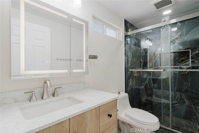 9863 Houghton Avenue, Santa Fe Springs, CA 90670