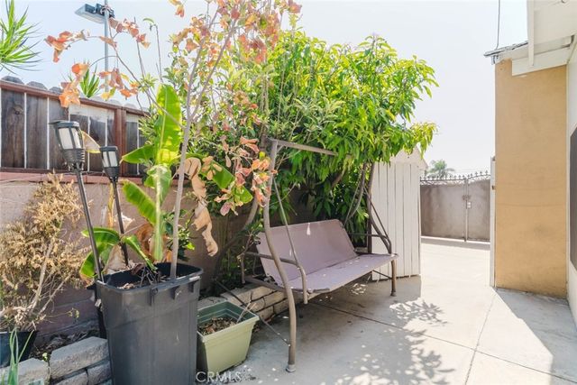 9863 Houghton Avenue, Santa Fe Springs, CA 90670
