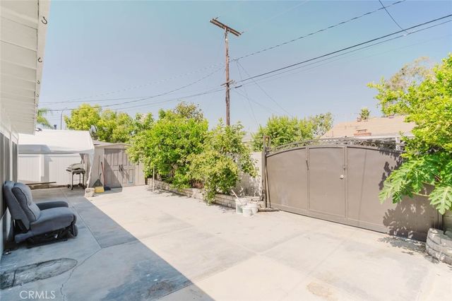 9863 Houghton Avenue, Santa Fe Springs, CA 90670