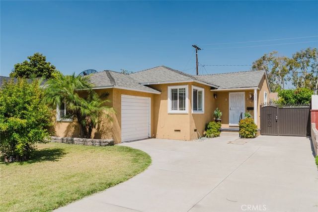 9863 Houghton Avenue, Santa Fe Springs, CA 90670