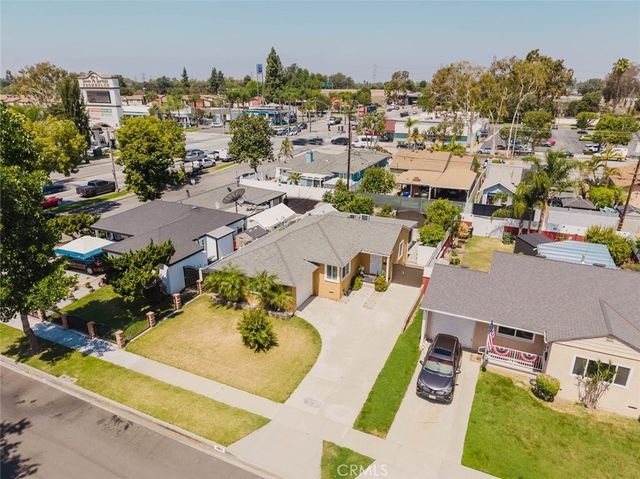 9863 Houghton Avenue, Santa Fe Springs, CA 90670