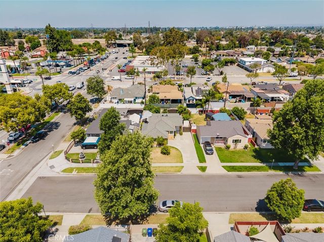 9863 Houghton Avenue, Santa Fe Springs, CA 90670