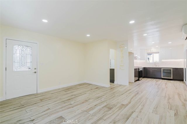 9863 Houghton Avenue, Santa Fe Springs, CA 90670