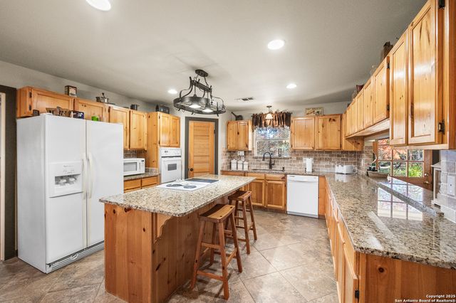 26371 Dull Knife, San Antonio, TX 78255