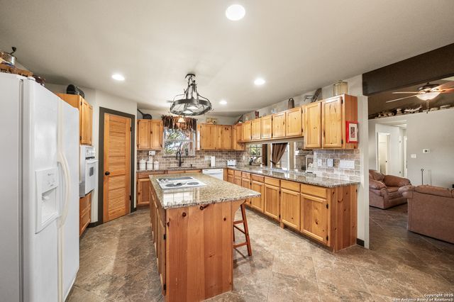 26371 Dull Knife, San Antonio, TX 78255