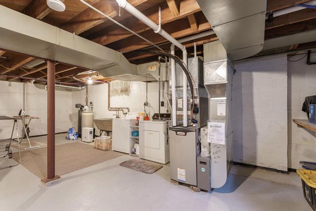 911 Harvey AVENUE, Watertown, WI 53094