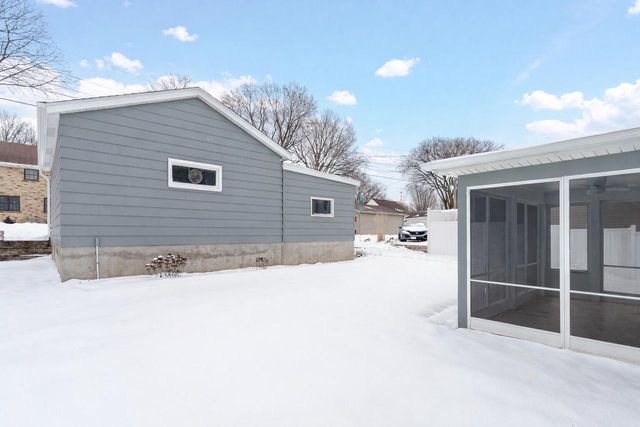 911 Harvey AVENUE, Watertown, WI 53094