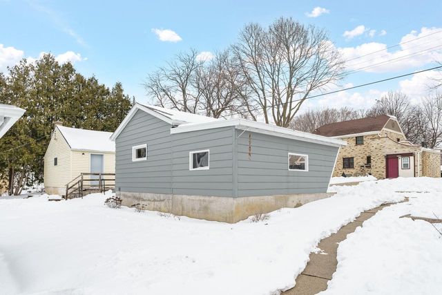 911 Harvey AVENUE, Watertown, WI 53094