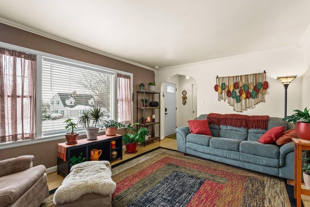 911 Harvey AVENUE, Watertown, WI 53094