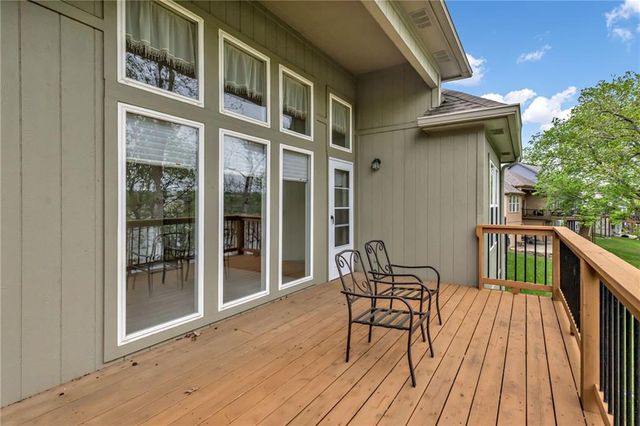 1640 N Hunter Drive, Olathe, KS 66061