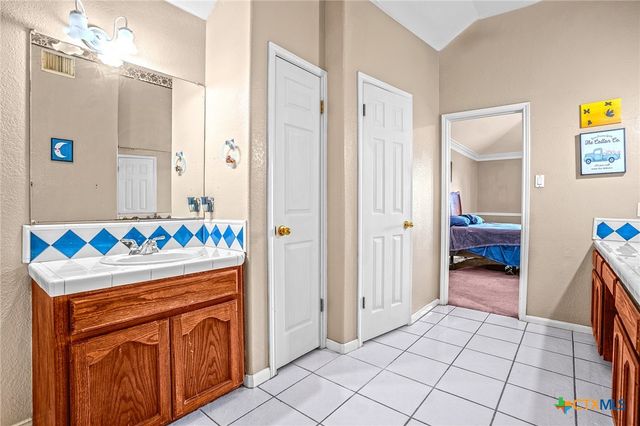 50106 Ironhorse Trail, Georgetown, TX 78626