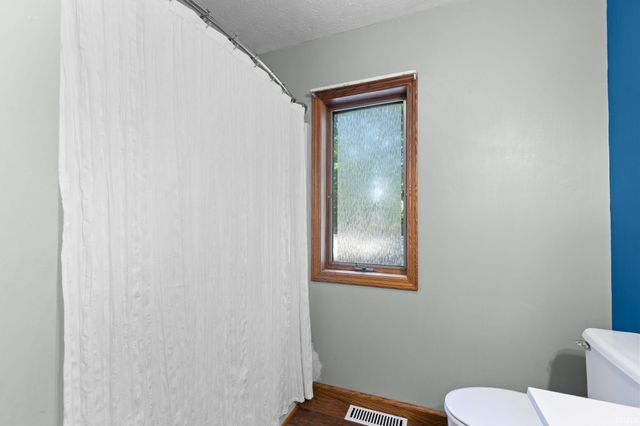 21908 Shirley Drive, Goshen, IN 46526