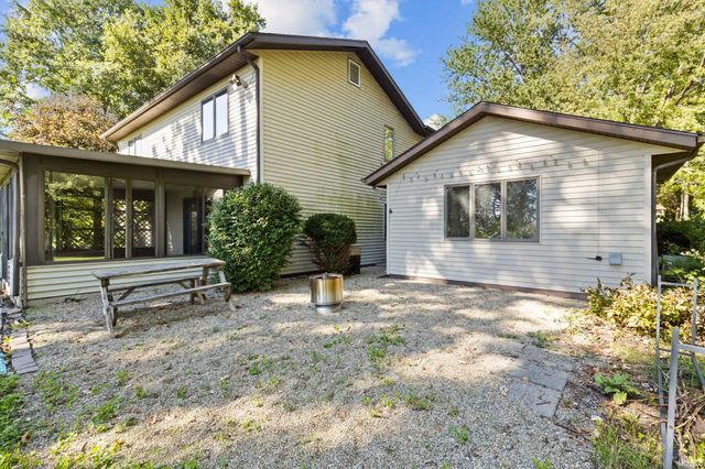 21908 Shirley Drive, Goshen, IN 46526