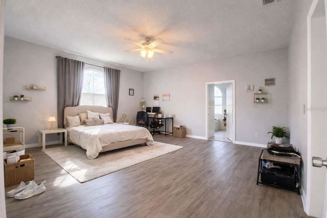 5116 E 122ND AVENUE, Temple Terrace, FL 33617