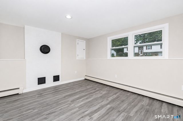 185 Tanglewood Drive, Hamden, CT 06518