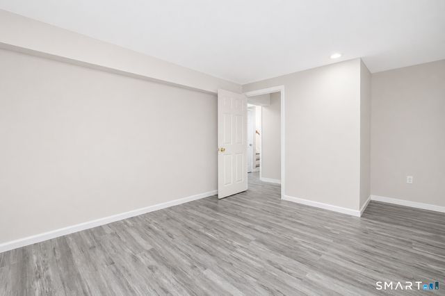 185 Tanglewood Drive, Hamden, CT 06518