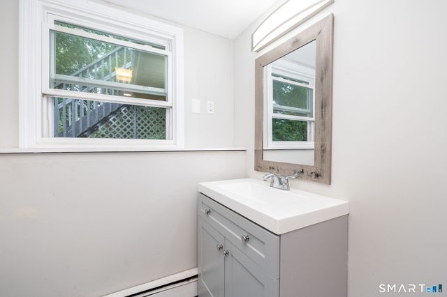 185 Tanglewood Drive, Hamden, CT 06518