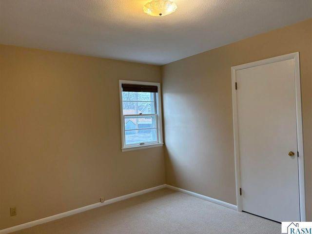 510 W 10th Street, Mankato, MN 56001