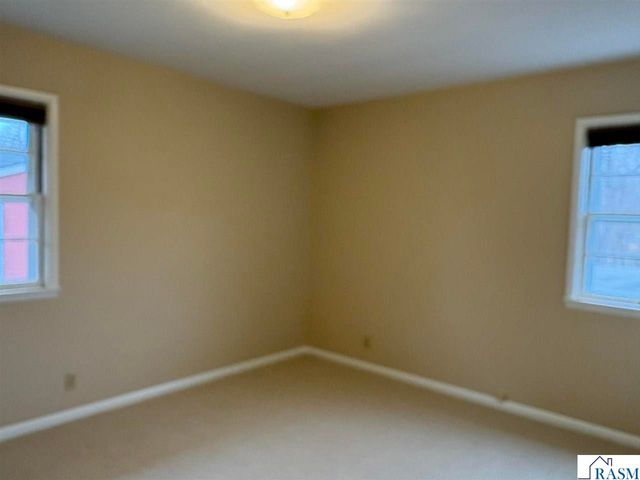 510 W 10th Street, Mankato, MN 56001