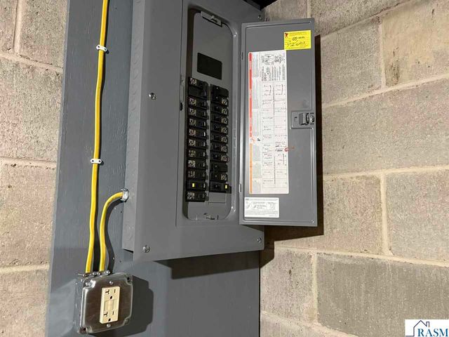 510 W 10th Street, Mankato, MN 56001