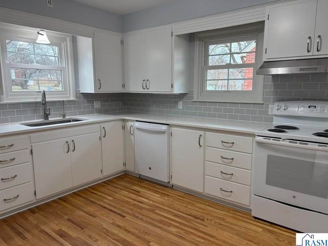 510 W 10th Street, Mankato, MN 56001