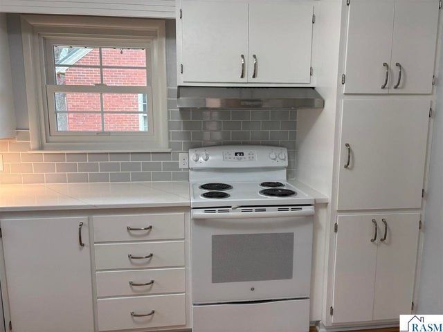 510 W 10th Street, Mankato, MN 56001