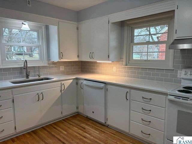 510 W 10th Street, Mankato, MN 56001