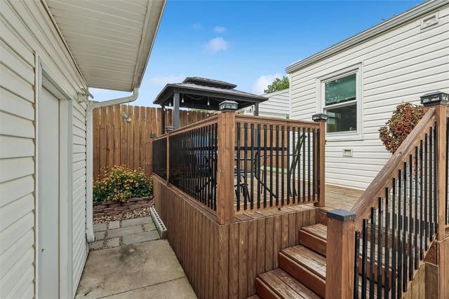 2600 E 40th Street, Des Moines, IA 50317