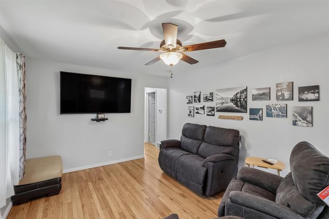2600 E 40th Street, Des Moines, IA 50317