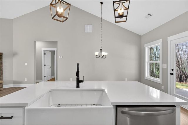 3 Hodge Mine Road, Taylorsville, GA 30178