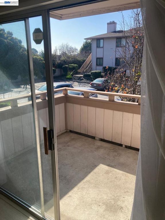 Image 19 of property listing at 25129 25129 copa del oro 147, Hayward, CA 94545